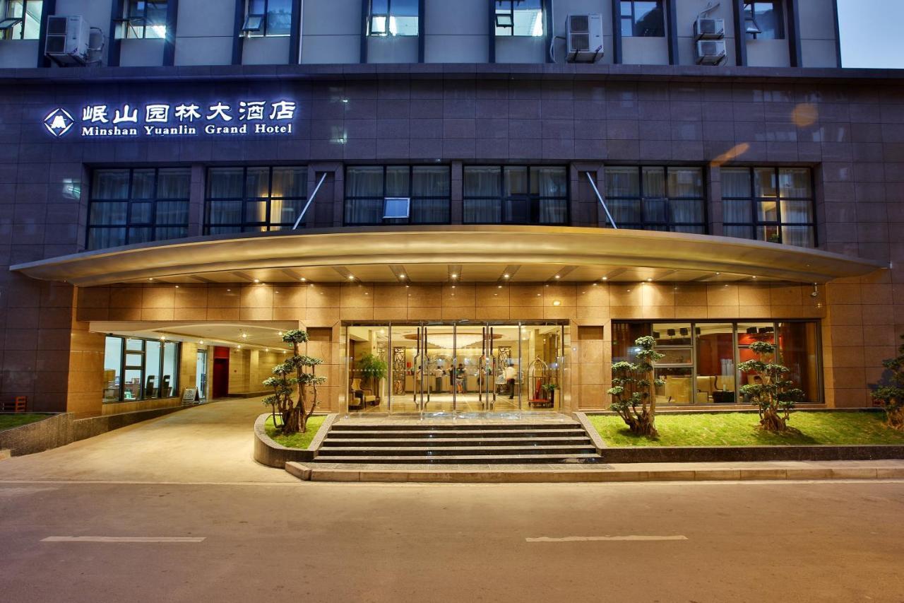 تشونغتشينغ Minshan Yuanlin Grand Hotel المظهر الخارجي الصورة